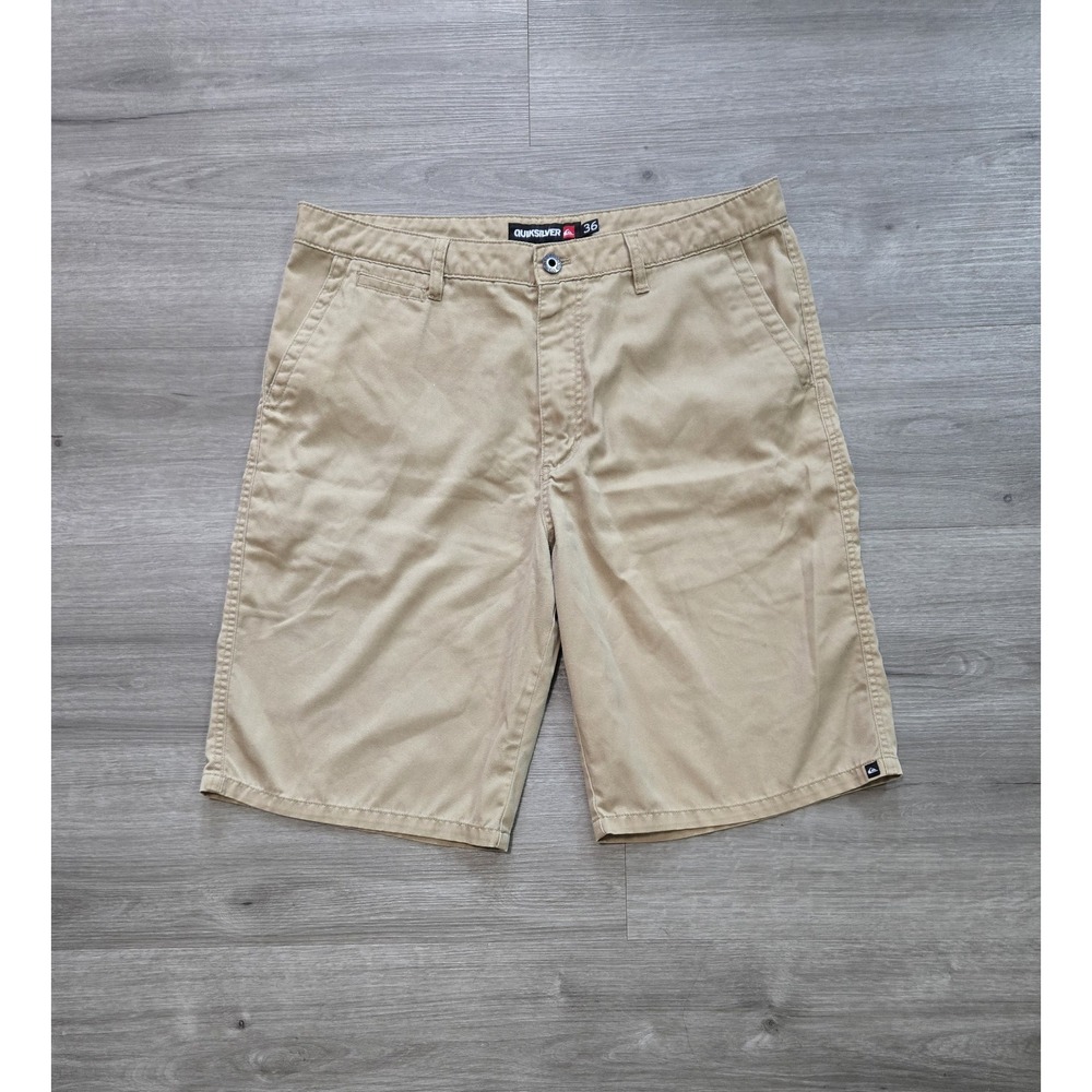 Quicksilver Chino Shorts Mens Size 36 Khaki Ocean Inspired Flat Front Relax